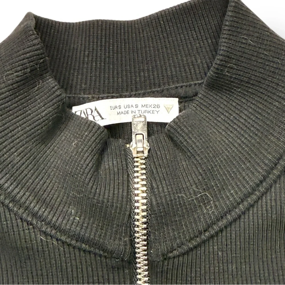 Zara Black Long Sleeve Top with Front Zip - Picture 3 of 3